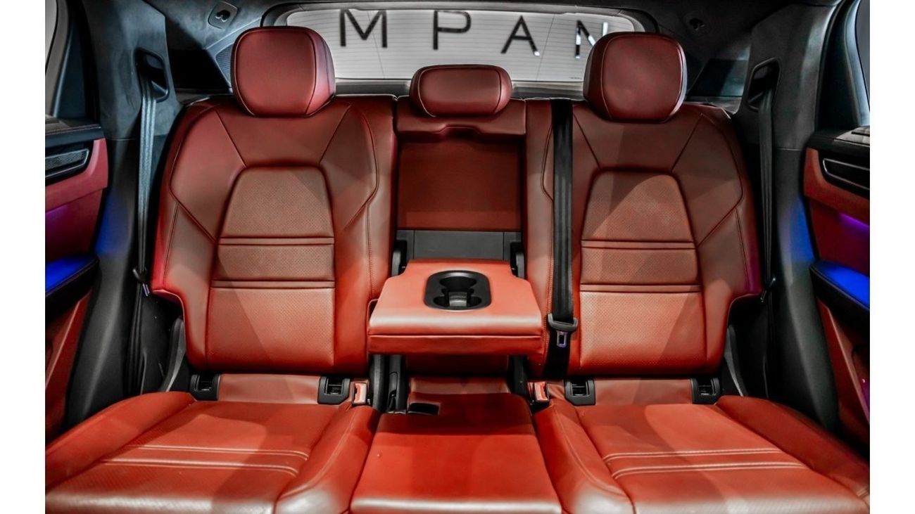 Porsche Cayenne 2023 Porsche Cayenne GTS Coupe, 2025 Porsche Warranty, Full Service History, Low KMs, GCC