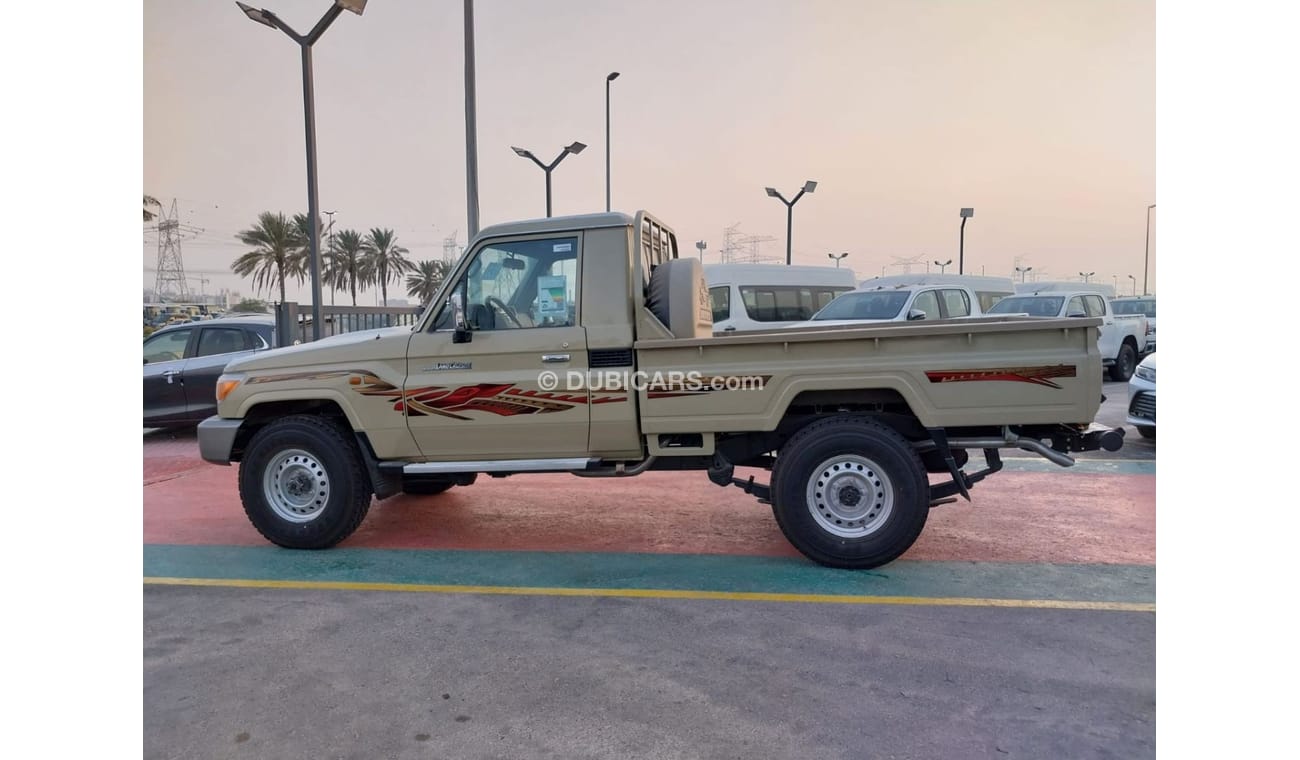 Toyota Land Cruiser Pick Up single Cabin 4.5L Diesel M/T 4X4 Beige color with Winch
