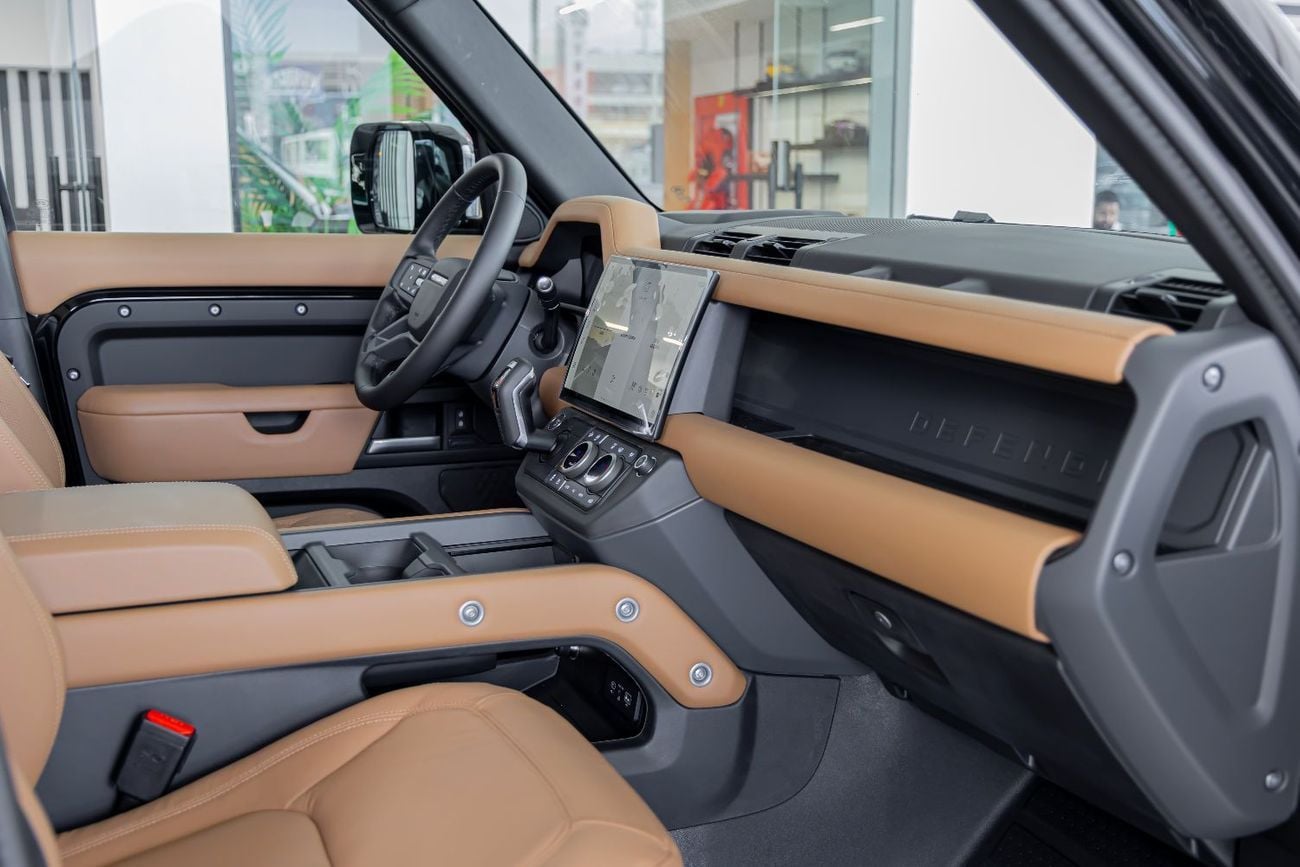 Land Rover Defender Land Rover Defender | 110 X-Dynamic HSE (P400) | GCC Specs | 2026 (Export)