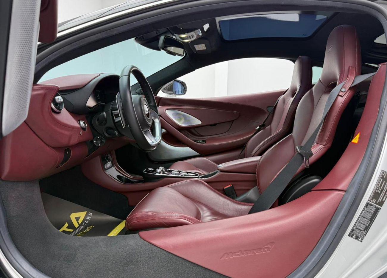 مكلارين GT 2022 McLaren GT ,McLaren Warranty+Service Contract+Full Service History ,GCC