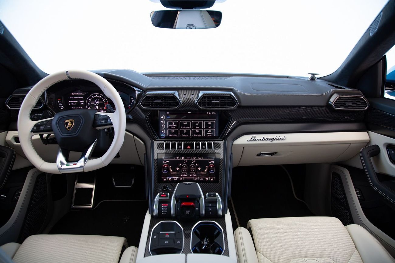 Lamborghini Urus STD 4.0T V8