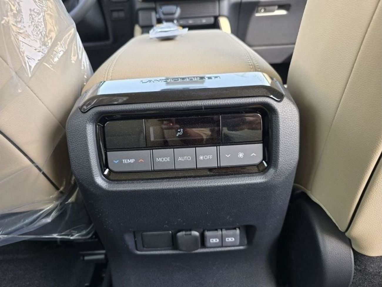 تويوتا برادو 250 2.7L LIMITED  PETROL A/T 7 SEATER(ONLY FOR EXPORT)