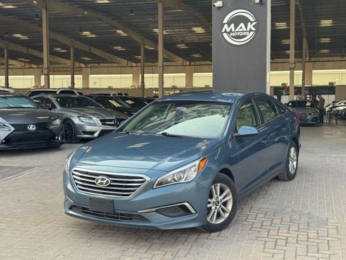 Hyundai Sonata GL 2.4L 2.4L V4 / SCREEN WITH APPLE CAR PLAY ANDROID AUTO / IN PERFECT CONDITION / FULLY SERVICED