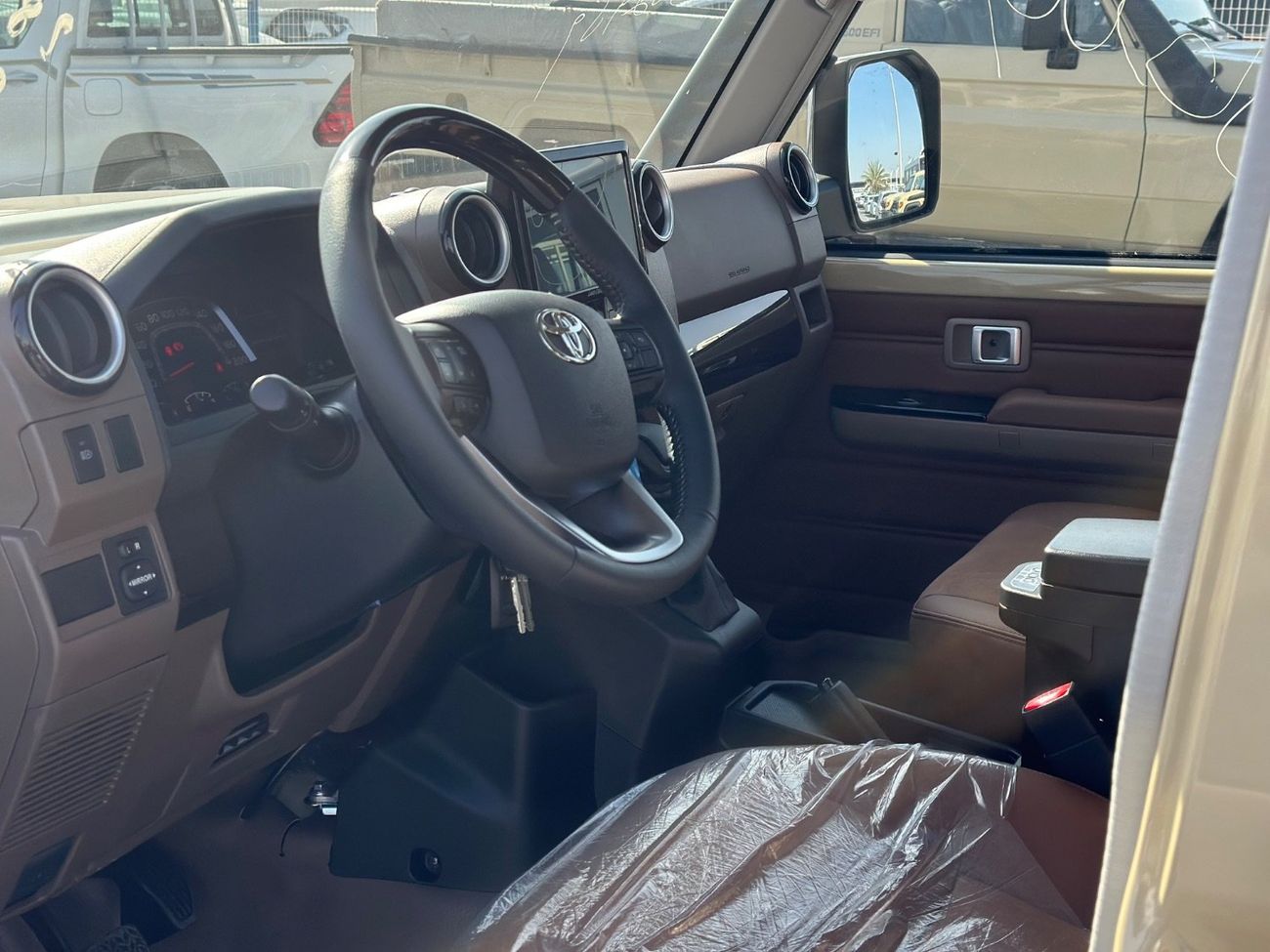 تويوتا لاند كروزر بيك آب