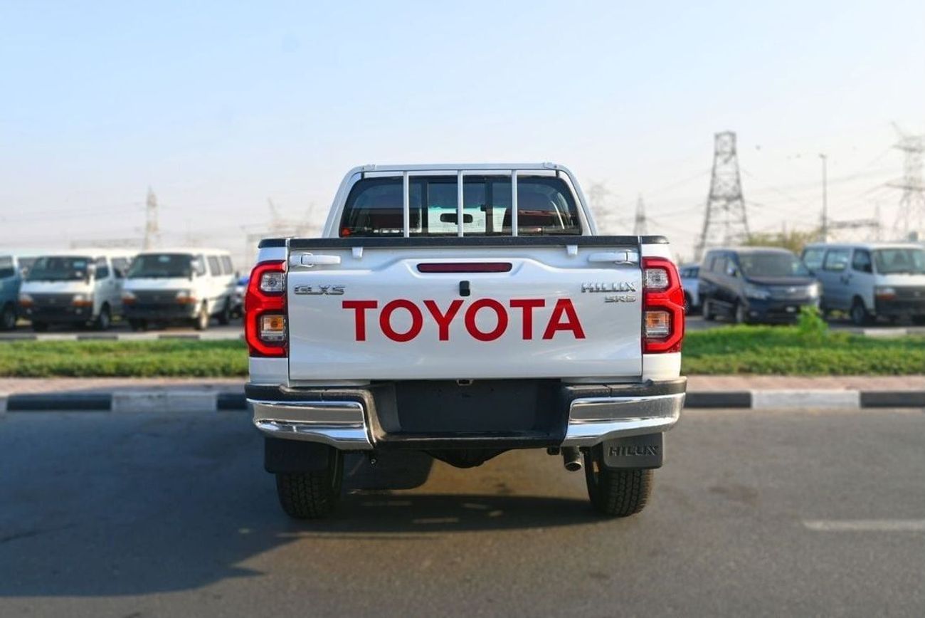 تويوتا هيلوكس Toyota Hilux GLXS | 2.7 VVT-i | SR5 | 4WD