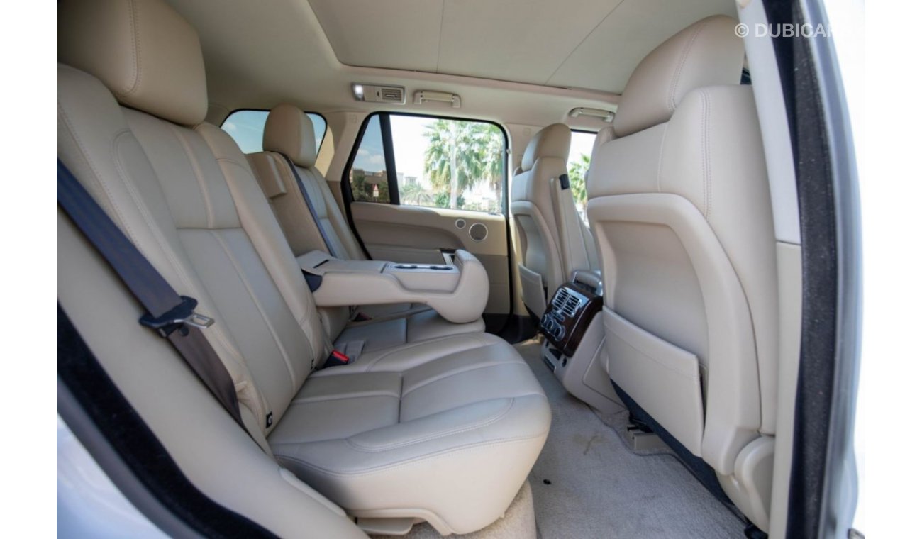 Land Rover Range Rover Range Rover Vogue HSE V8 5.0  Panoramic  2016 GCC Under Warranty