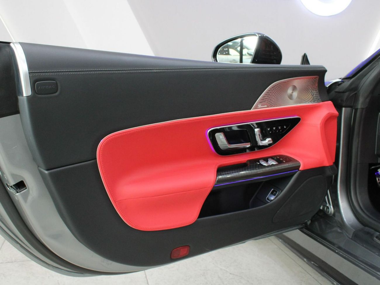 Mercedes-Benz SL 63 AMG Soft top Convertible