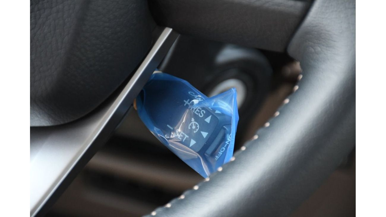 تويوتا لاند كروزر 70 LX 4.0L V6 Petrol Automatic