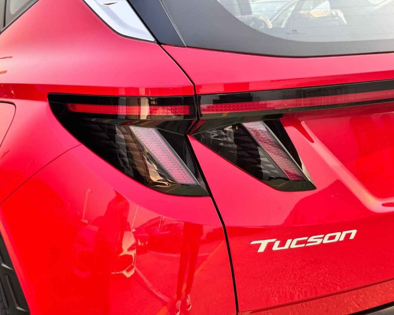 هيونداي توسون HYUNDAI TUCSON 1.6T - 2027 MODEL - GCC SPECS - DARK RED COLOR
