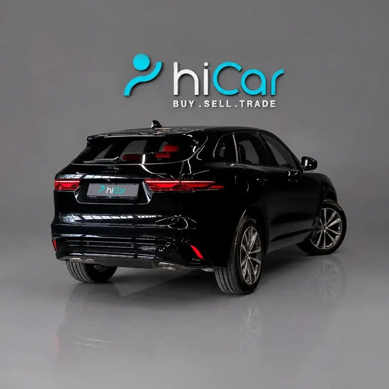 Jaguar F-PACE R-DYNAMIC SE P250 3,449 P.M • 0% Downpayment • R-Dynamic SE • Agency Warranty and Service Package