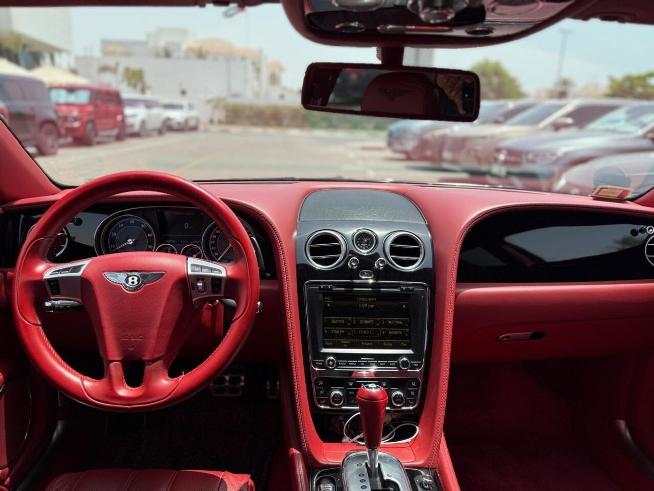 بنتلي فلاينج سبور v8