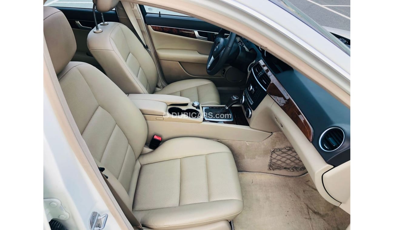 Mercedes-Benz C 300 Luxury