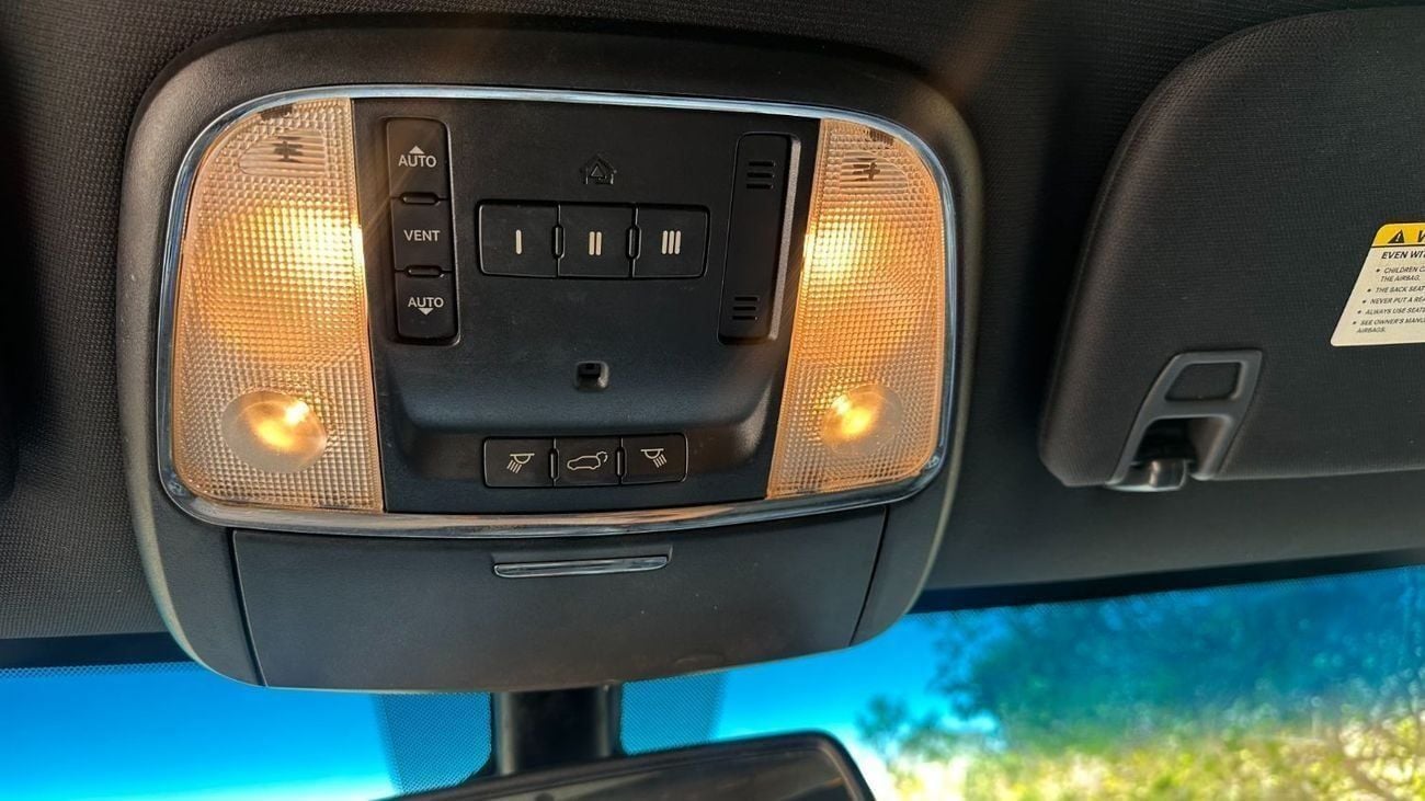 جيب جراند شيروكي Limited 3.6L