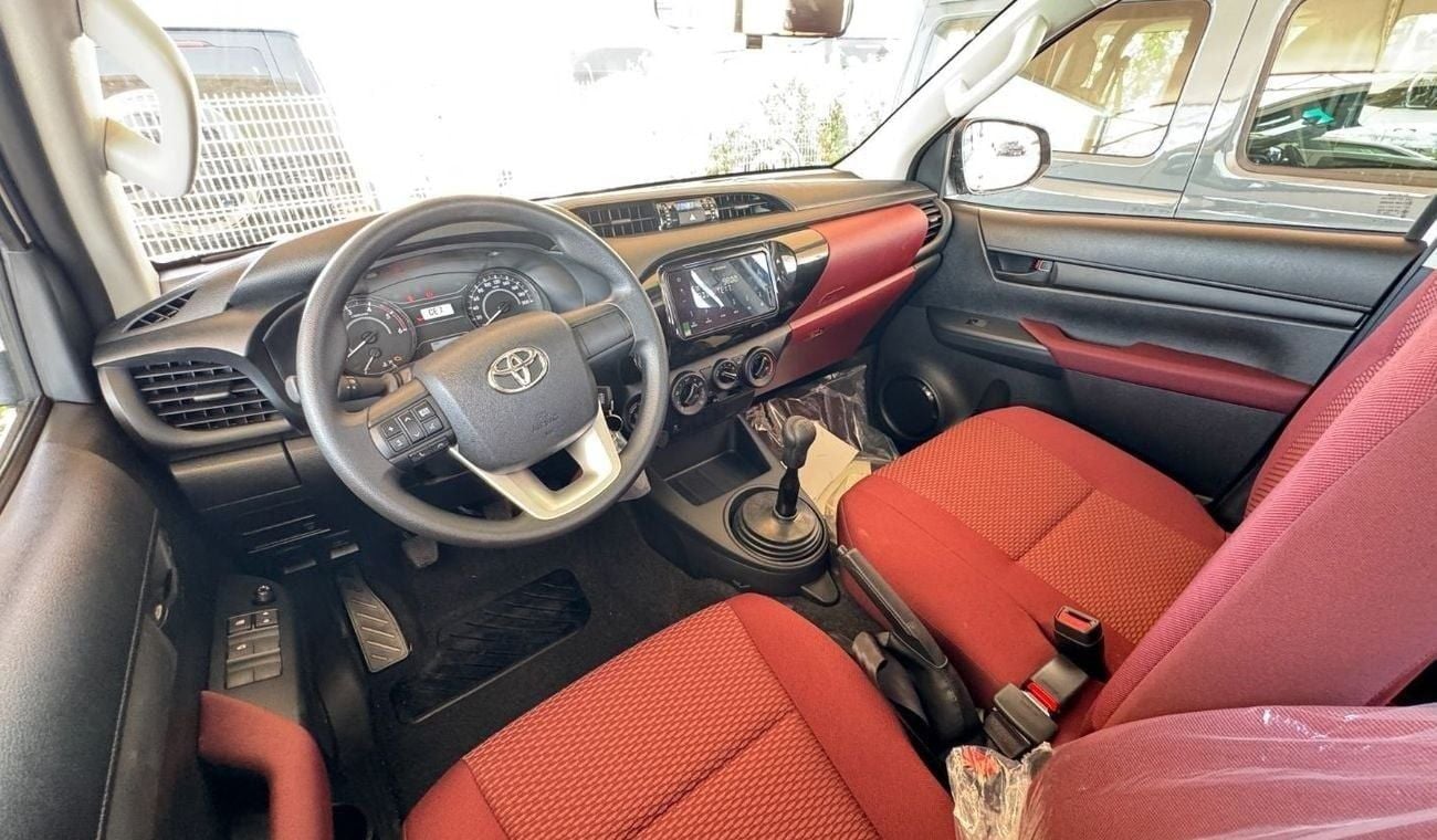 تويوتا هيلوكس TOYOTA HILUX DOUBLE CABIN MT DLX 2.4 MT 4x4 6 SEATER