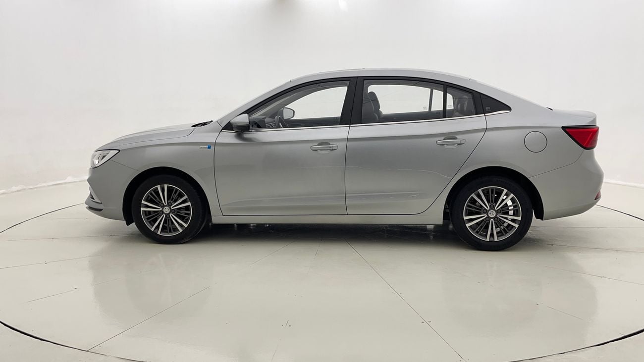 أم جي 5 LUXURY 1.5 | بدون دفعة مقدمة | اختبار القيادة في المنزل