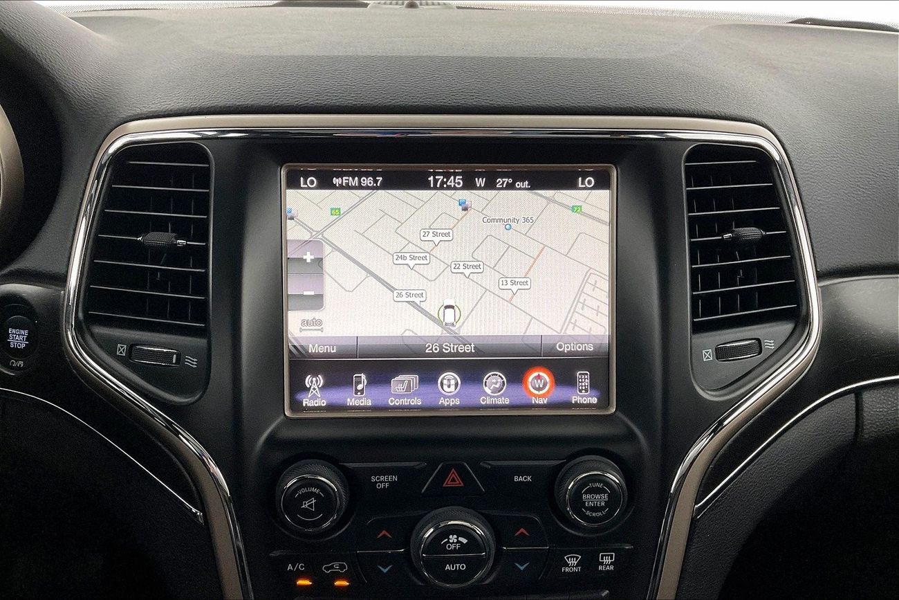 جيب جراند شيروكي Limited | سنة ضمان مجانية | 0 دفعة أولى | سياسة الإعادة بعد 7 أيام