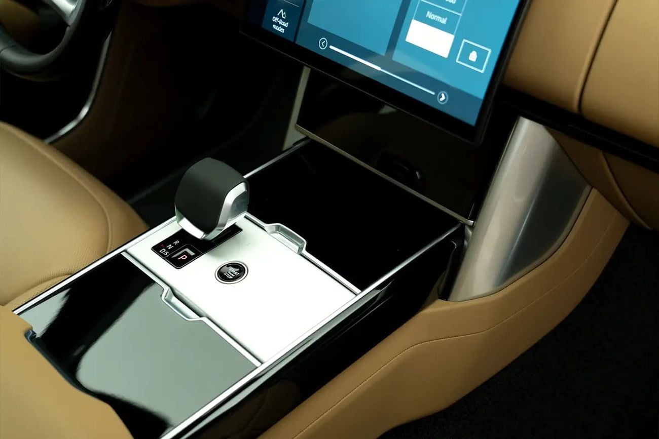 Land Rover Range Rover RANGE ROVER | VOGUE HSE P400 | GCC SPECS | DEALER WARRANTY LWB Autobiography P400 3.0L