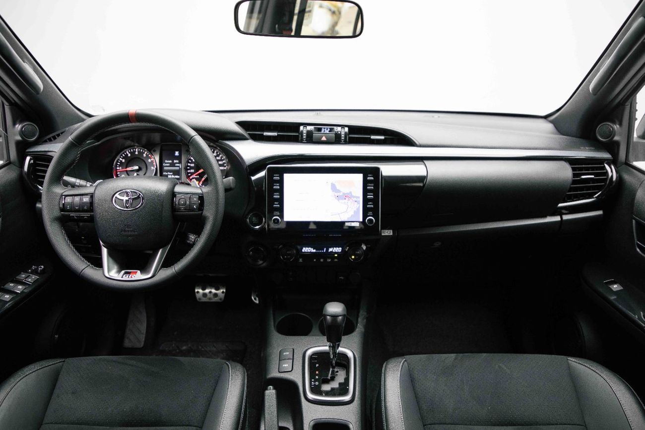 تويوتا هيلوكس 