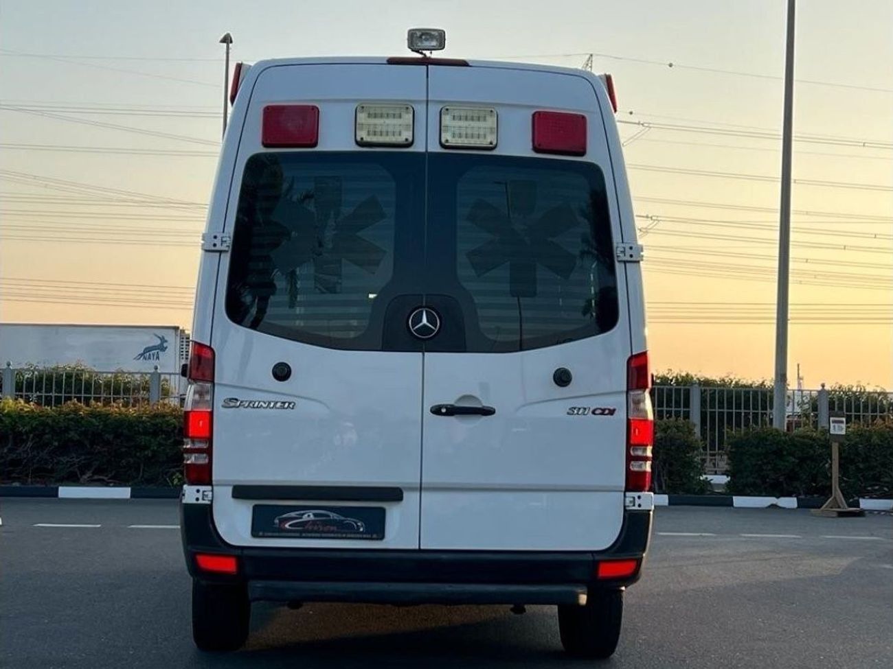 مرسيدس بنز سبرينتر MERCEDES BENZ SPRINTER 2013 GCC AMBULANCE IN PERFECT CONDITIONS