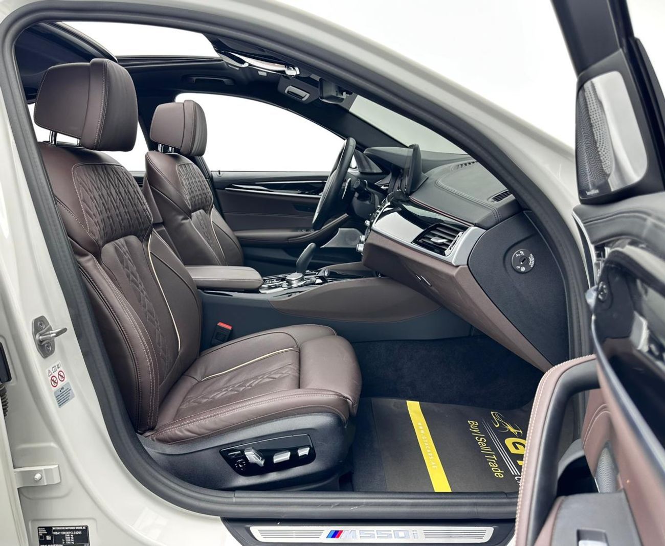 بي أم دبليو M550i 2023 BMW M550i xDrive, 1 Year Unlimited Km Warranty, Full Service History