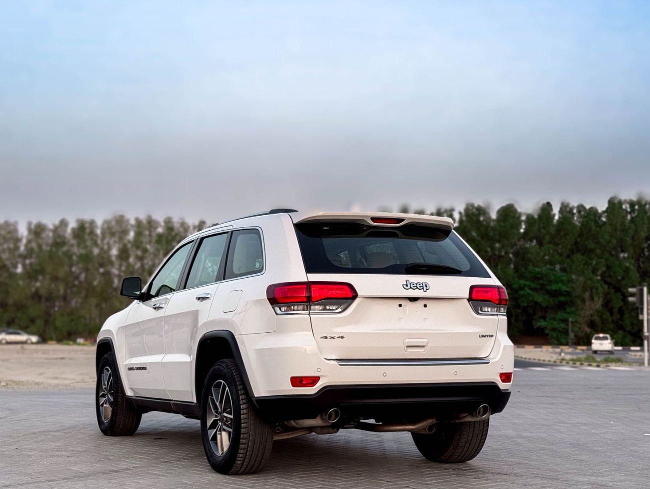 Jeep Grand Cherokee Limited 3.6L Jeep Grand Cherokee 3.6 L | 2021 Model, GCC | Excellent Condition | Monthly Installment