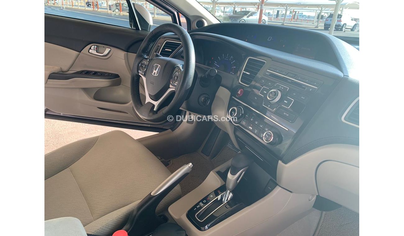 Honda Civic EXI 2013