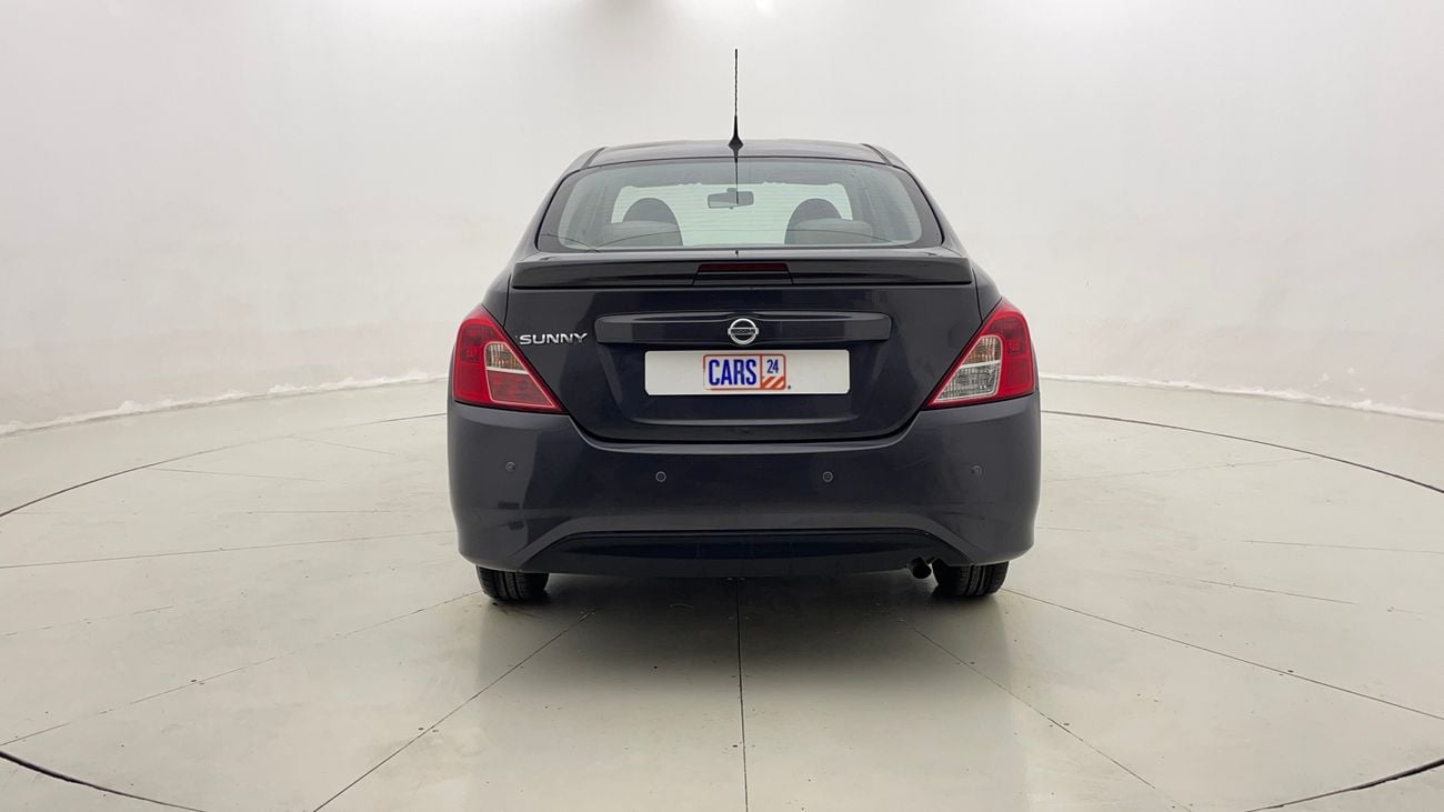 نيسان صني SV 1.5 | بدون دفعة مقدمة | اختبار القيادة في المنزل