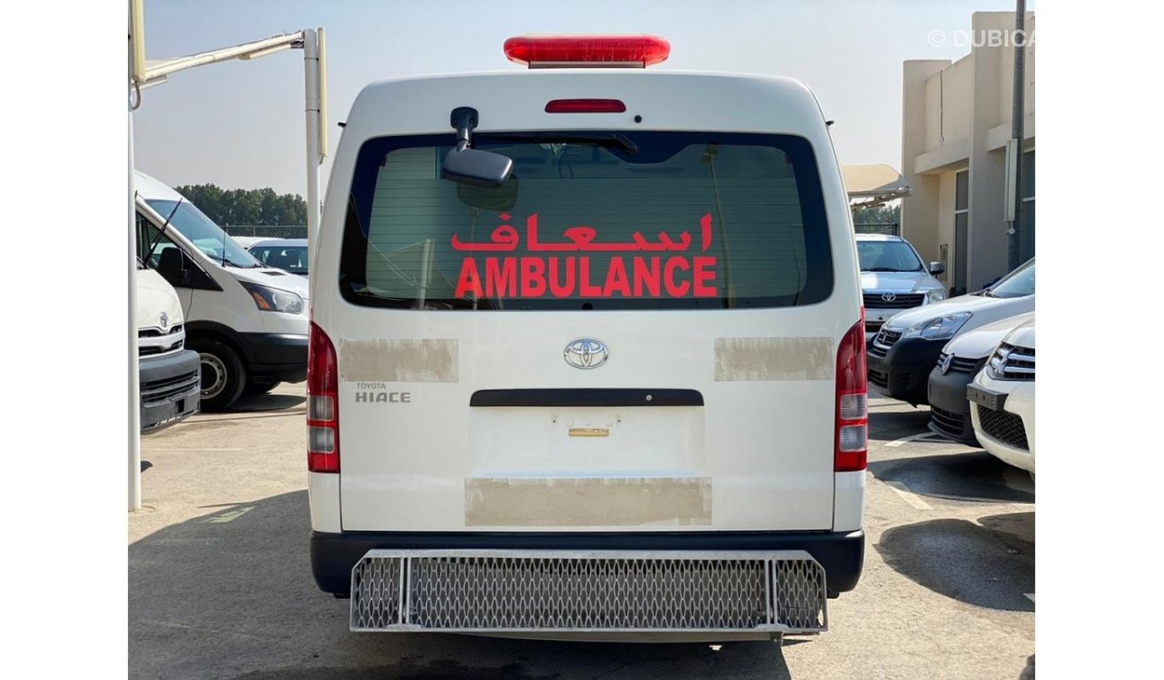 Toyota Hiace 2015 hiace mid roof ambulance Ref#192 (FINAL PRICE) 936km only