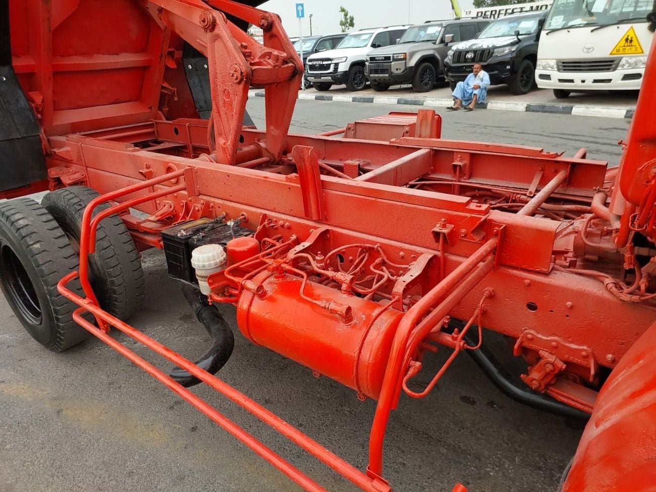 Mitsubishi Fighter (RAMADAN OFFER) MITSIBISHI FIGHTER MIGNON TRUCK RHD 1995 MODEL 8.2 L DIESEL MANUAL(PM01085)