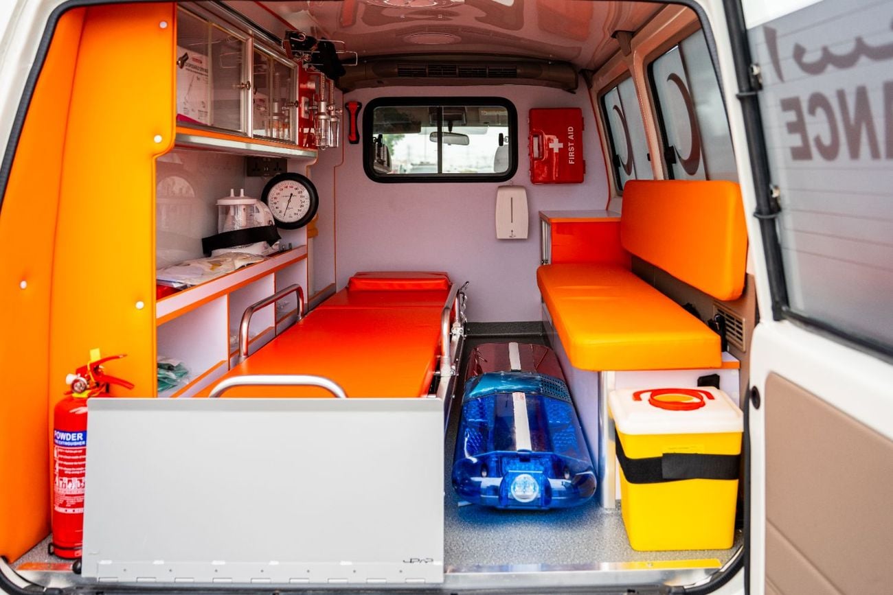 Toyota Land Cruiser Toyota Land Cruiser 78LC78 4.0L V6 Hardtop Ambulance manual