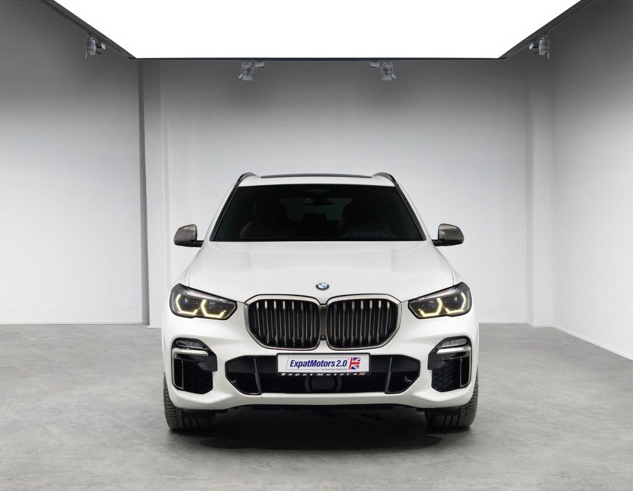 BMW X5 M50i 4.4L