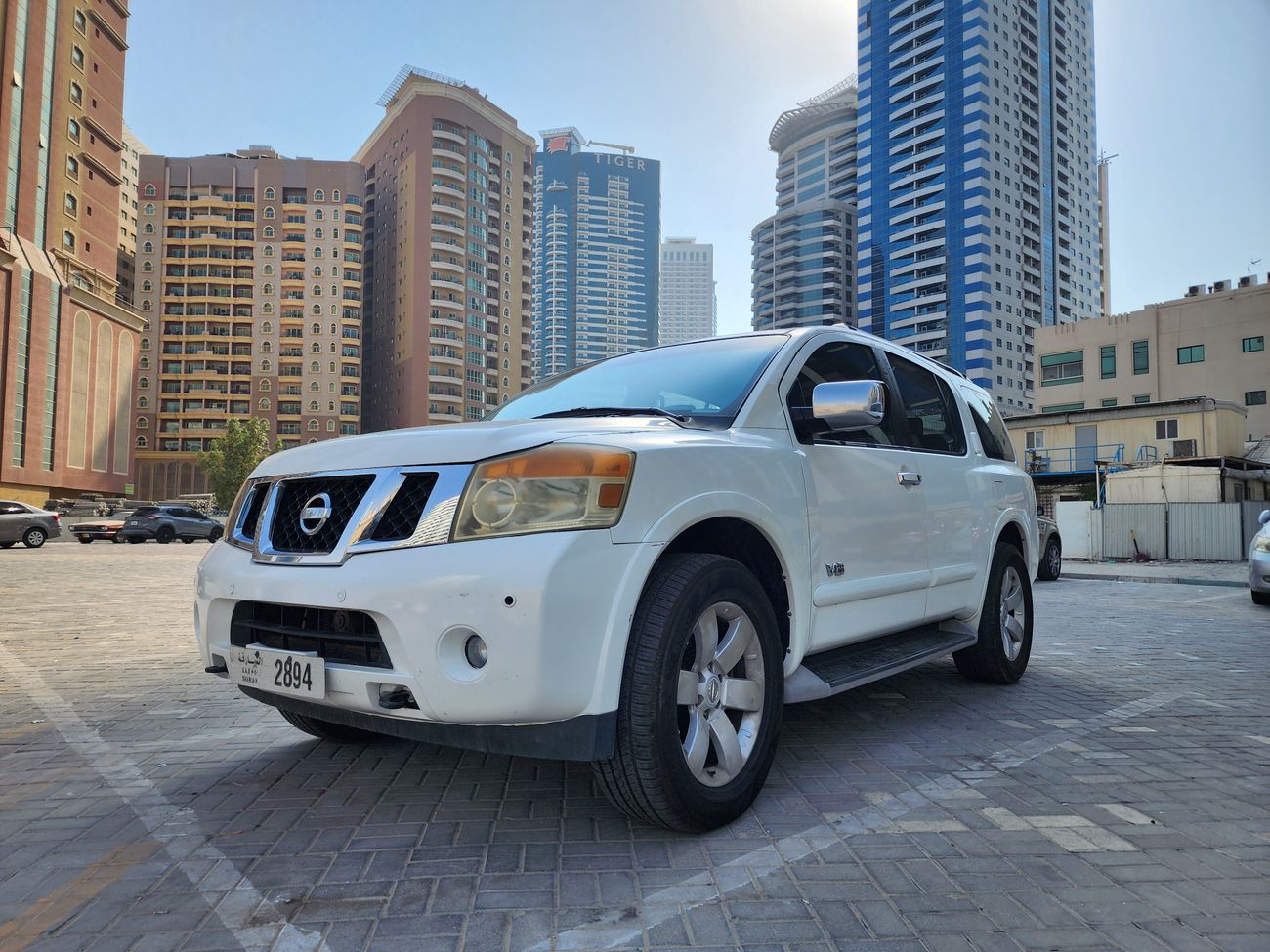 Nissan Armada Platinum