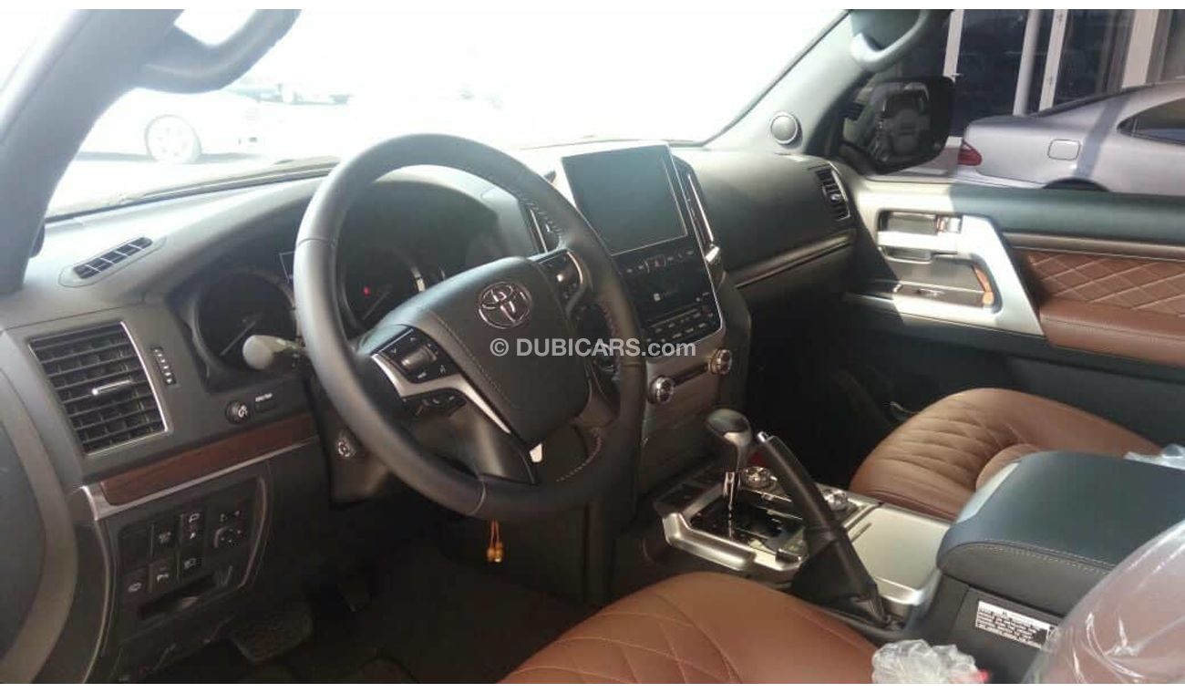 تويوتا لاند كروزر vxs WHITE EDITION