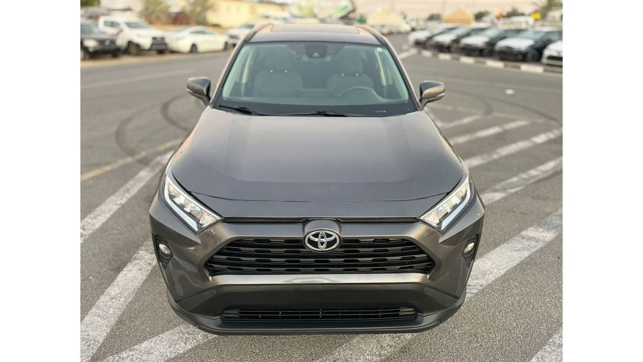 تويوتا راف ٤ 2019 Toyota Rav4 XLE // SUNROOF // 2.5L V4 / UAE PASS