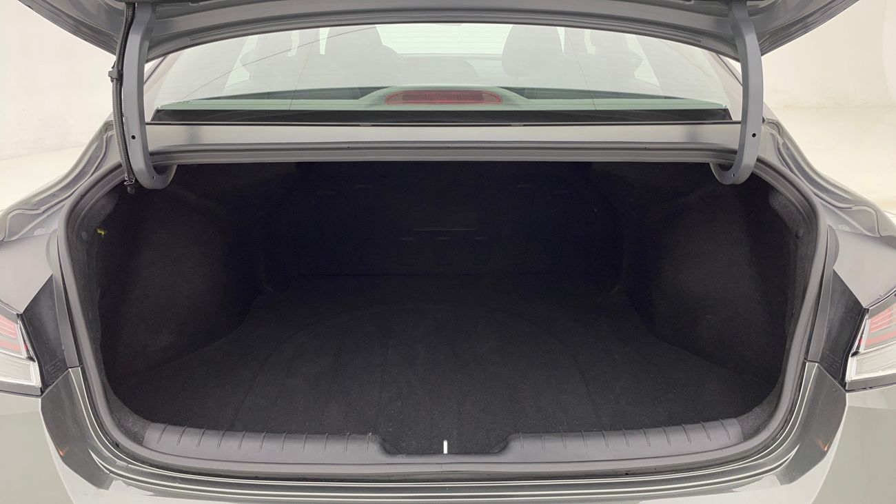 هيونداي إلانترا COMFORT 1.6 | بدون دفعة مقدمة | اختبار القيادة في المنزل