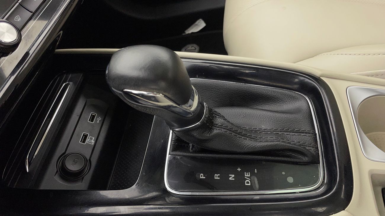 أم جي 5 LUXURY 1.5 | بدون دفعة مقدمة | اختبار قيادة مجاني للمنزل