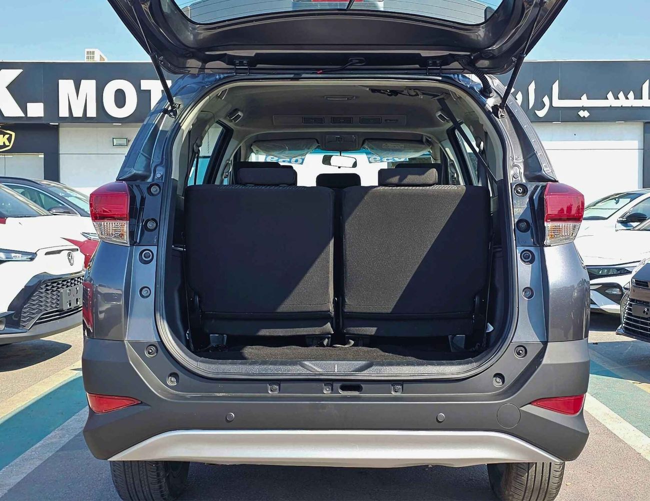 Toyota Rush EX GCC/ 7 SEATS/ RIMS/  LOW MILEGAE/ EXPORT ONLY / LOT#34572