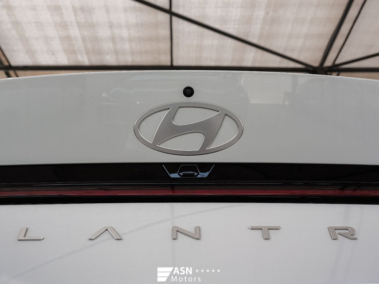 هيونداي إلانترا Lux Premium 1.5L 2025 (Export Price)