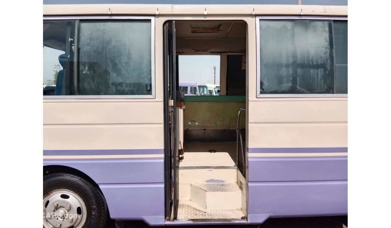 Nissan Civilian NISSAN CIVILIAN BUS RIGHT HAND DRIVE (PM1360)