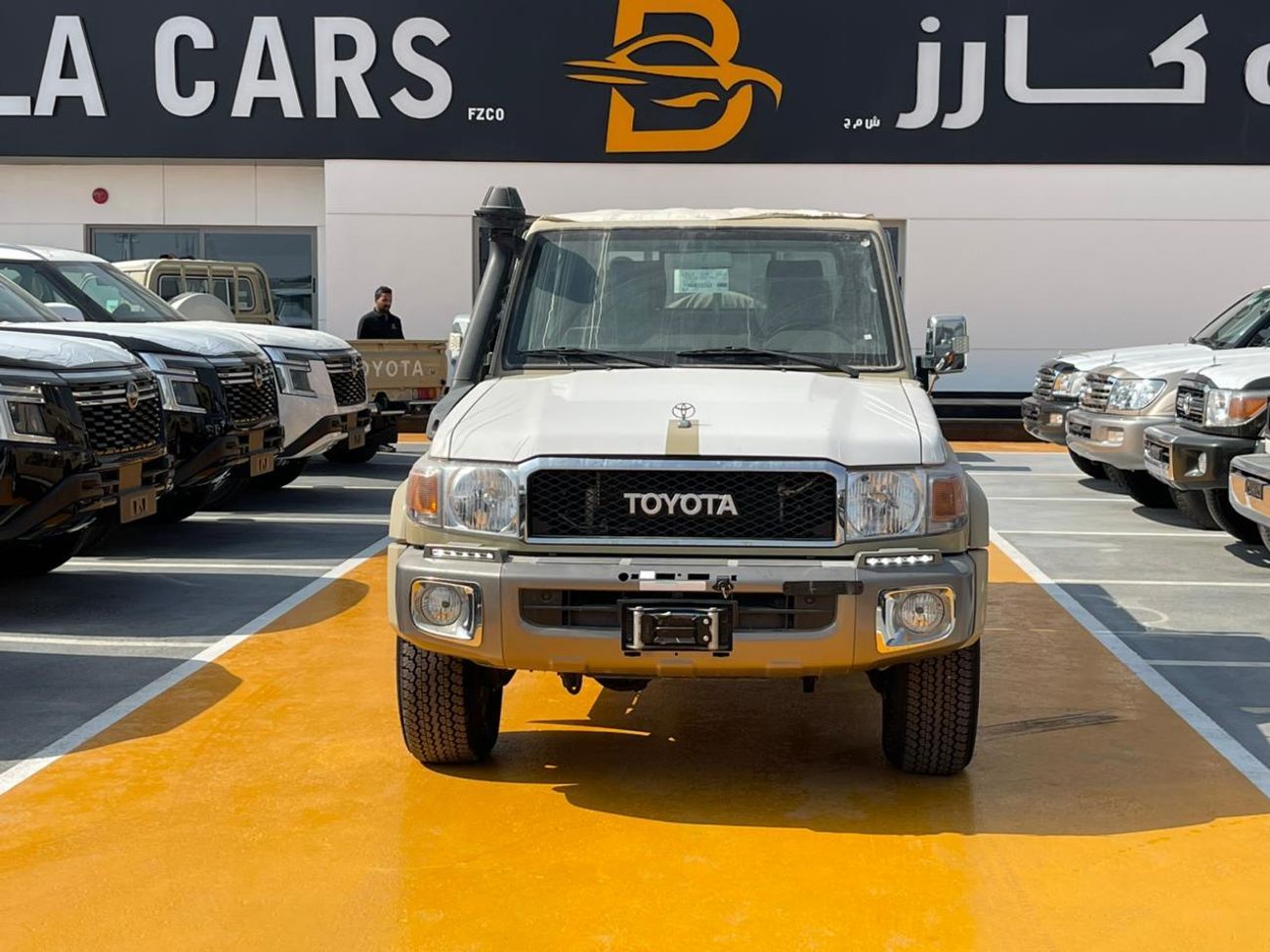 تويوتا لاند كروزر بيك آب Toyota LAND CRUISER DC MT PETROL 4.0L WIN-DIFF