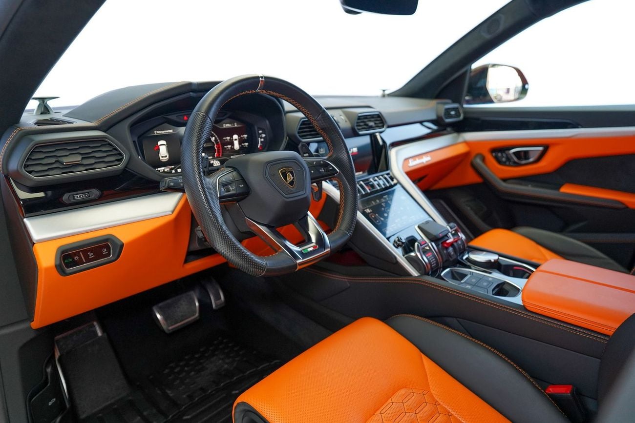 Lamborghini Urus STD 4.0T V8