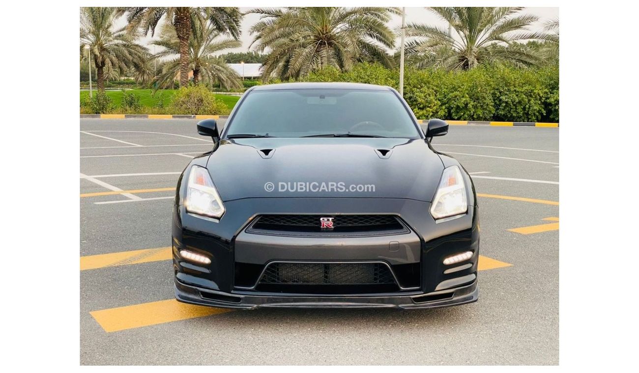 Nissan GTR Std Std Nissan GT-R 2016 GCC full option Alfa 6 perfect condition original paint