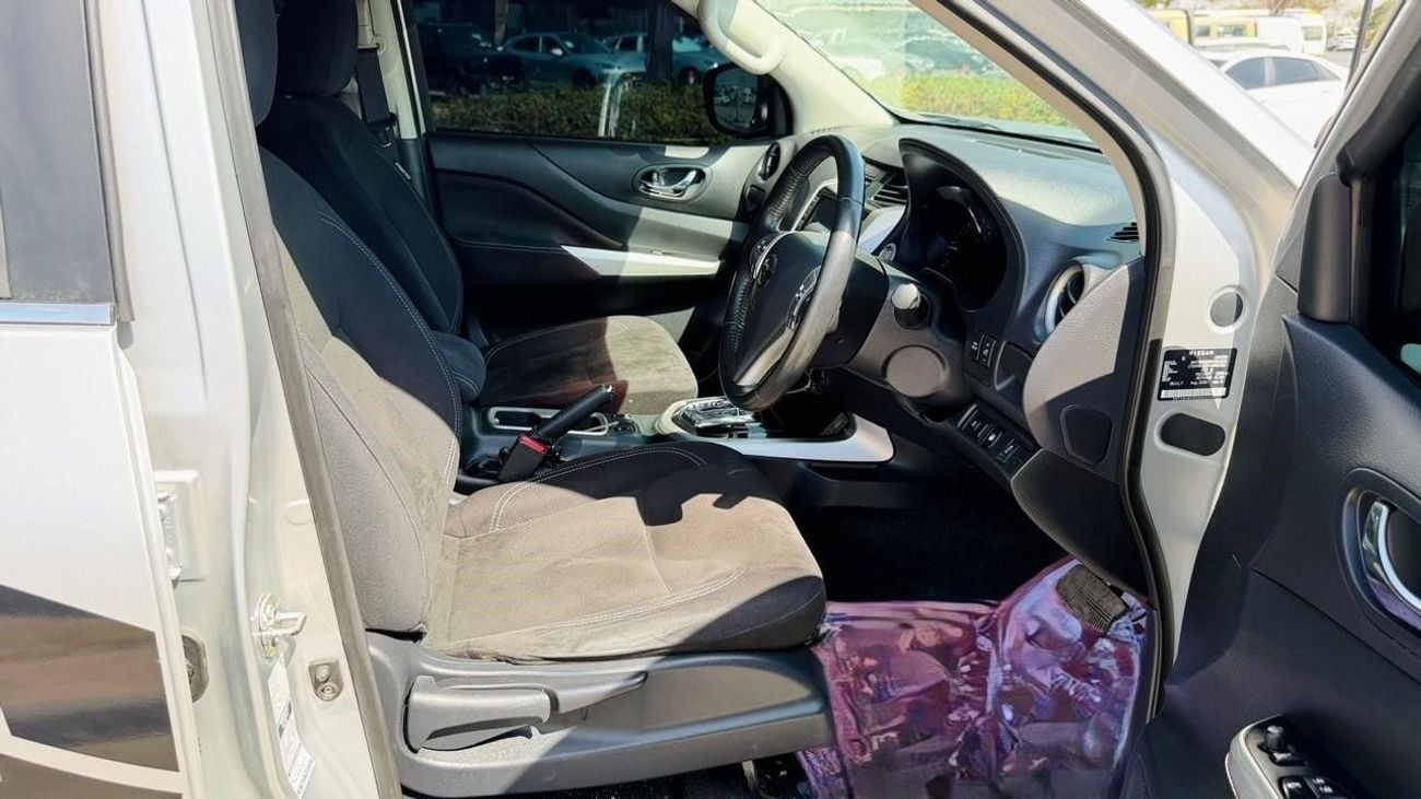 نيسان نافارا 