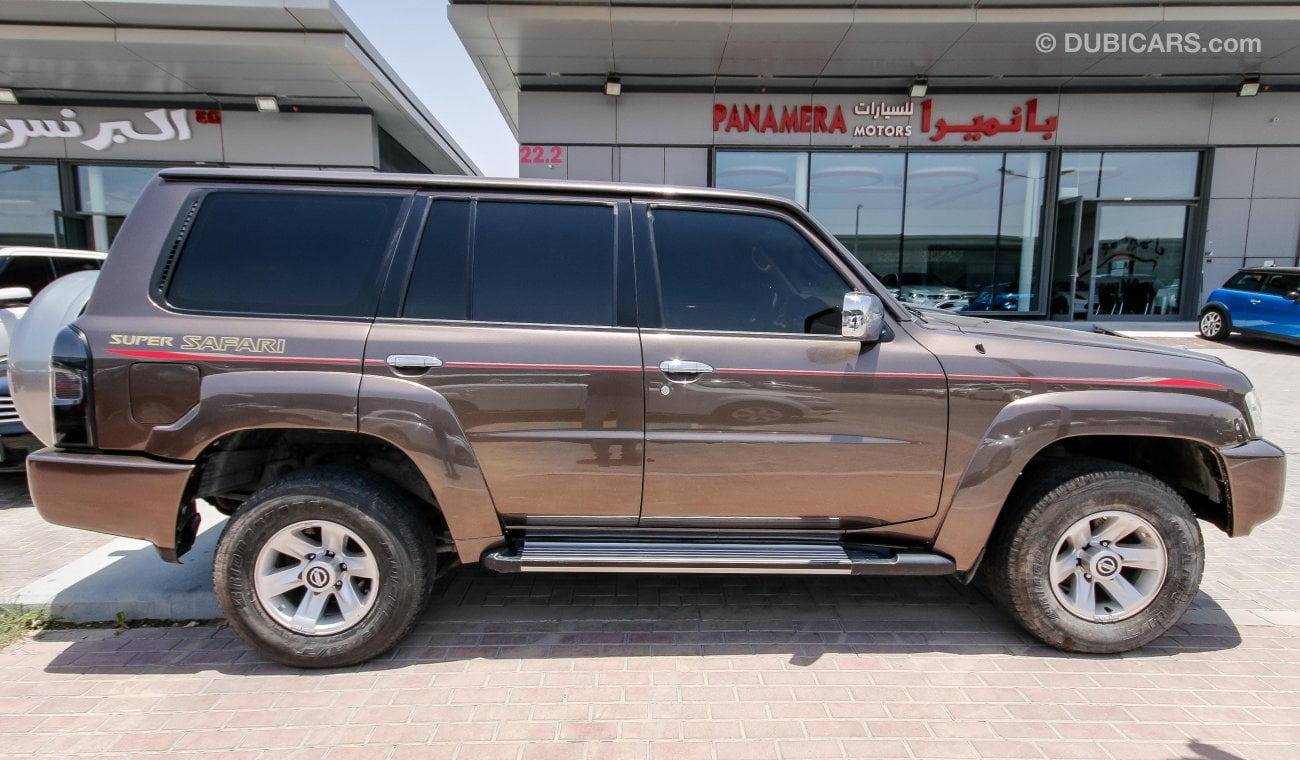 Nissan Patrol Super Safari