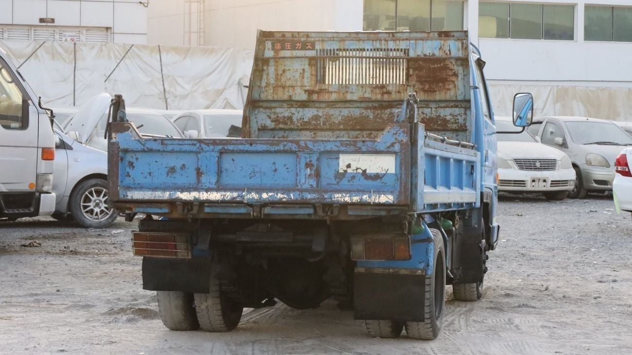 Isuzu Elf 