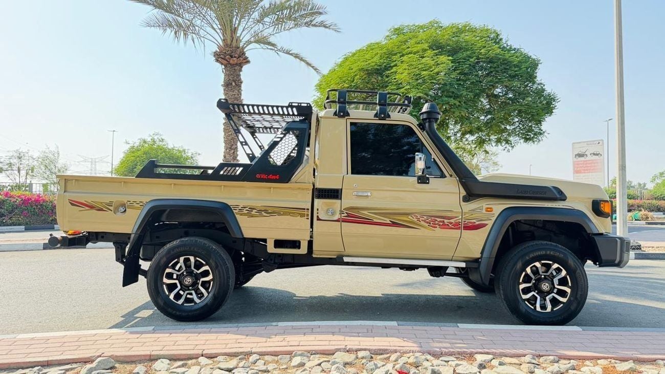 Toyota Land Cruiser Pick Up MODIFIED TO 2025 MODEL | SINGLE CABIN | MANUAL TRANSMISSION | 4.5L DIESEL ENGINE | AIR SNORKEL | 201