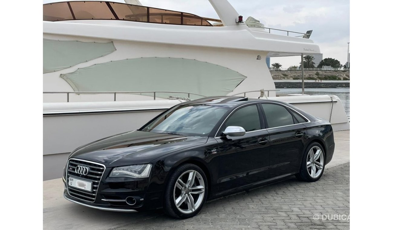 Audi S8 TFSI quattro S-Line TFSI quattro S-Line GCC AUDI S8 IN MINT CONDITION  FULLY LOADED  PERSONAL USE  S