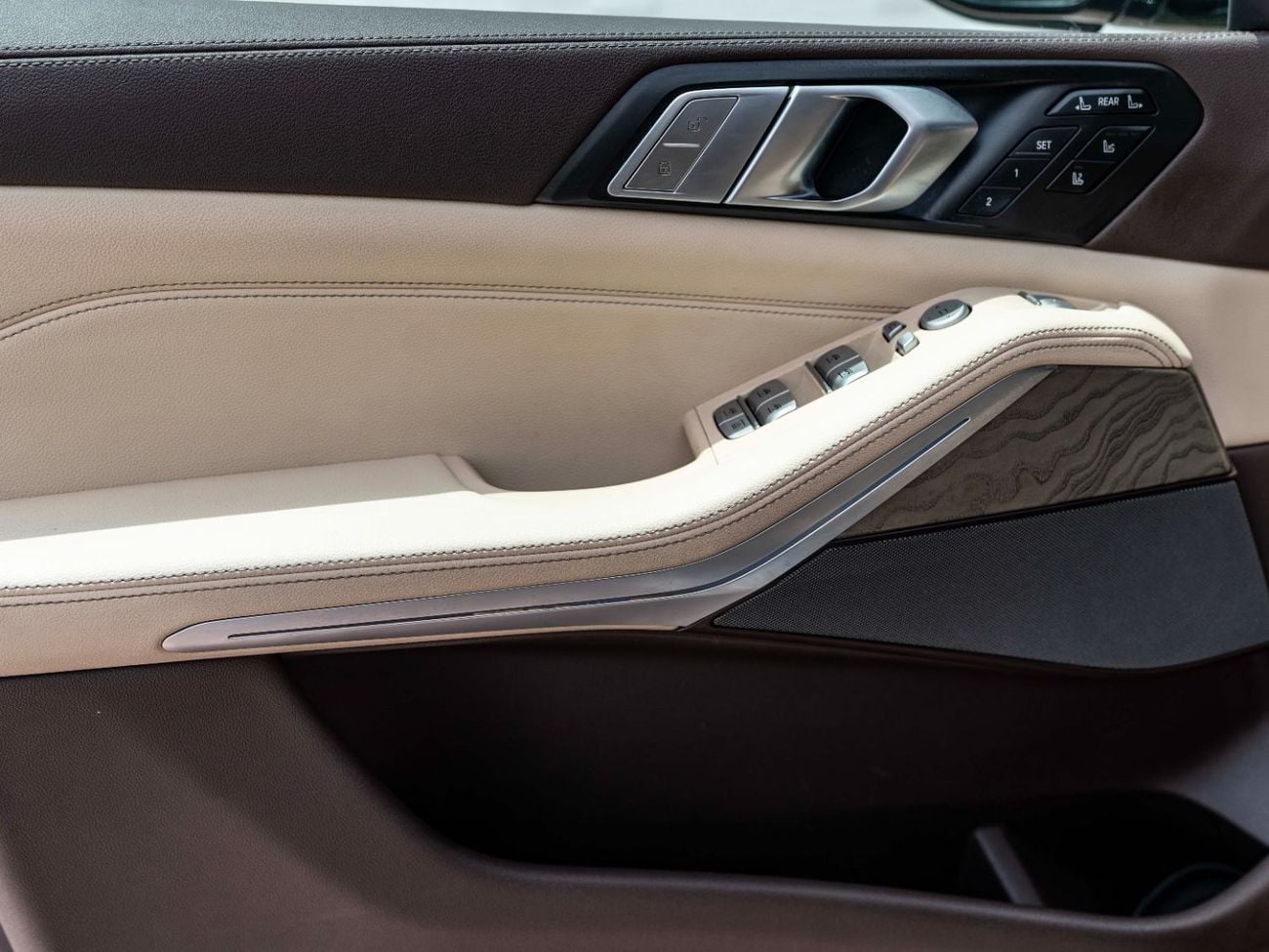 بي أم دبليو X7 XDrive40i 3.0L