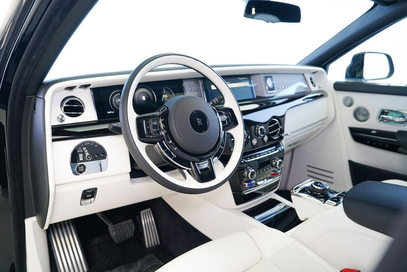 Rolls Royce Phantom EWB BESPOKE EWB 6.8L
