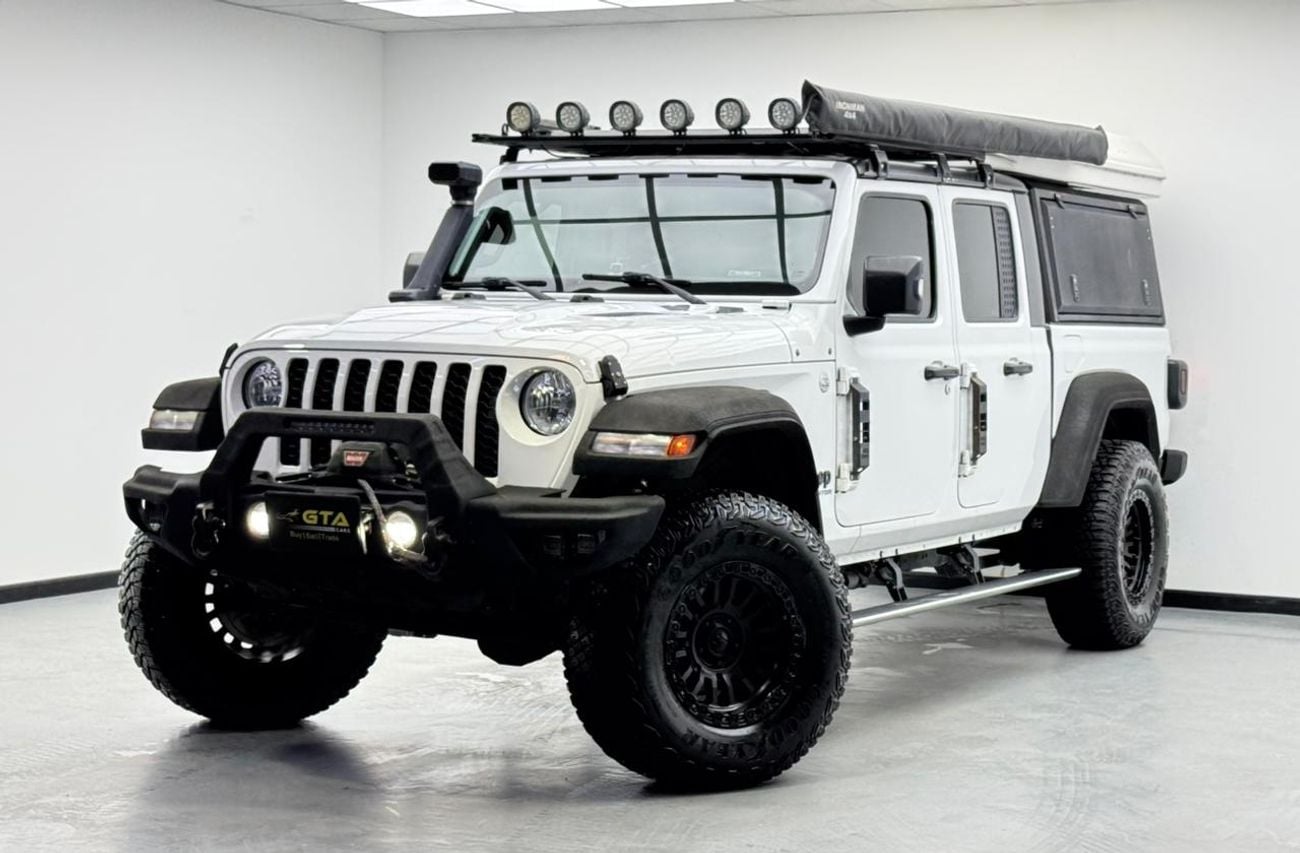 Jeep Gladiator 2021 Jeep Gladiator Sport, 2027 Jeep Warranty, Full Jeep Service History, Carbon Fiber Interior, GCC